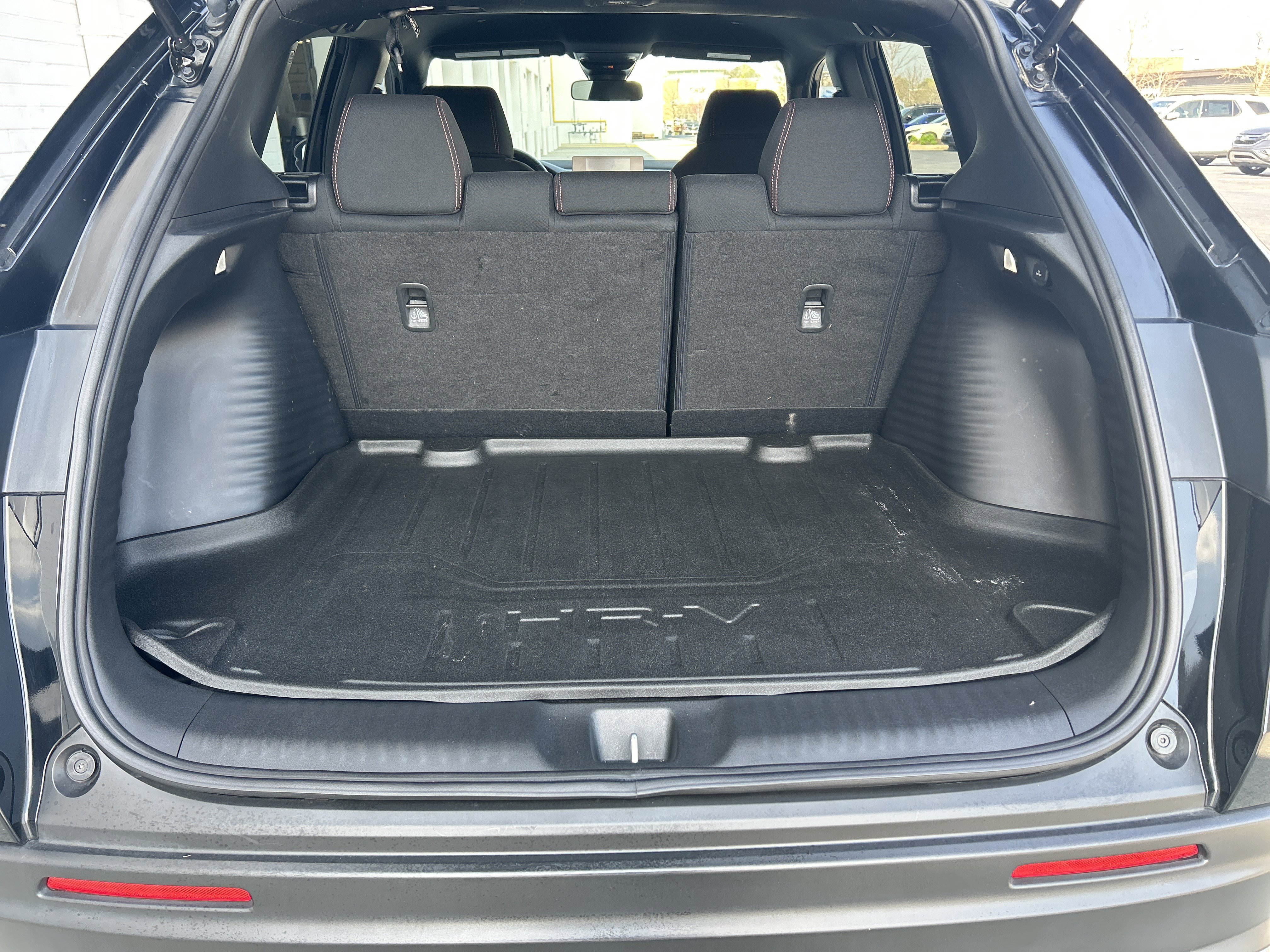 Certified 2025 Honda HR-V Sport image 30