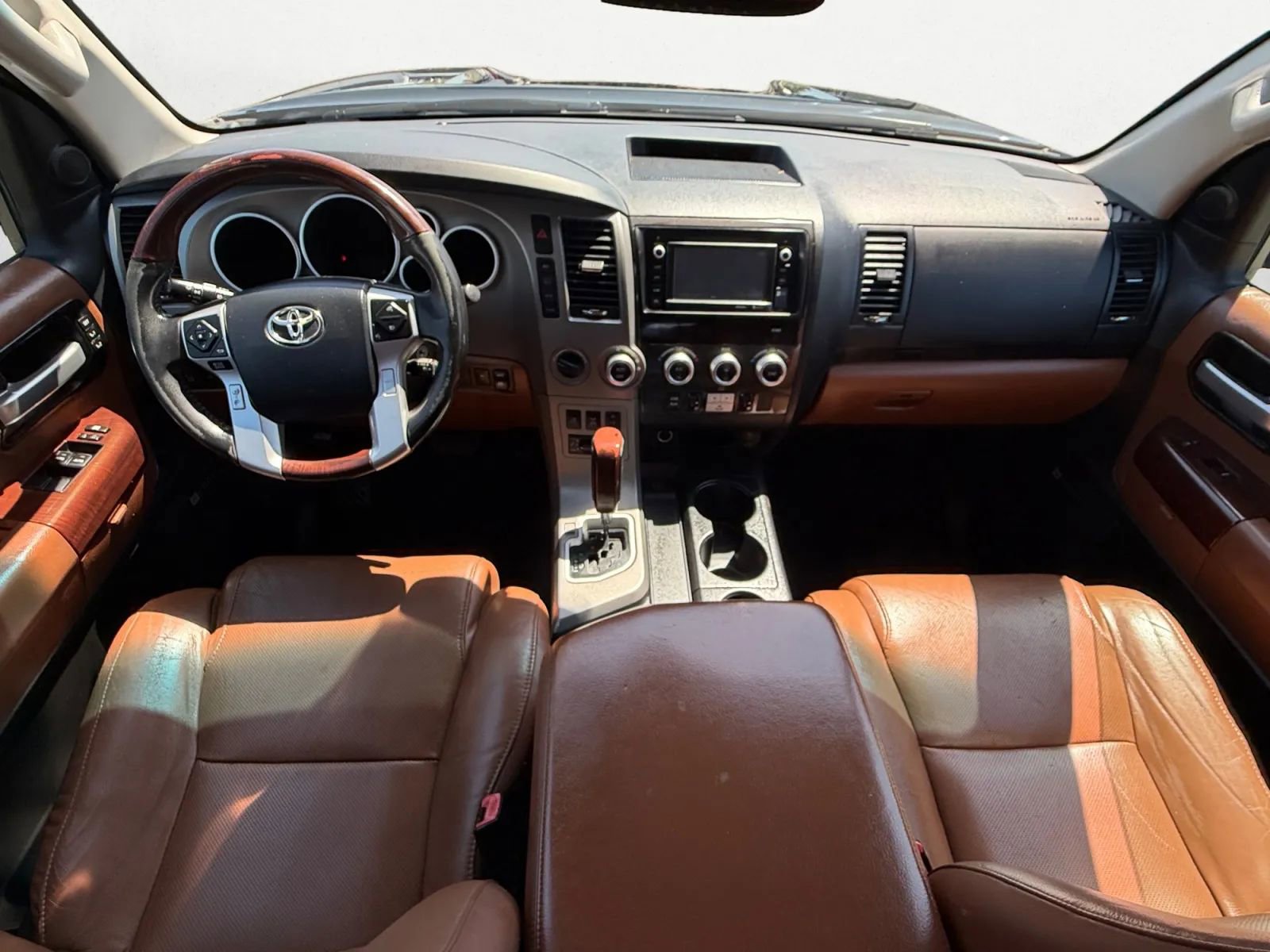 Used 2016 Toyota Sequoia Platinum image 12