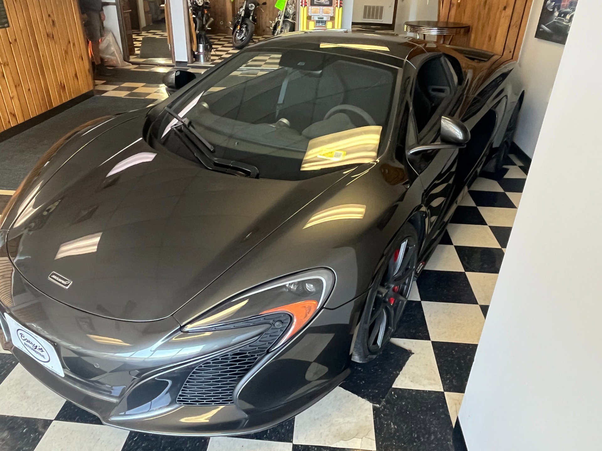 Used 2015 McLaren 650S Spider image 2