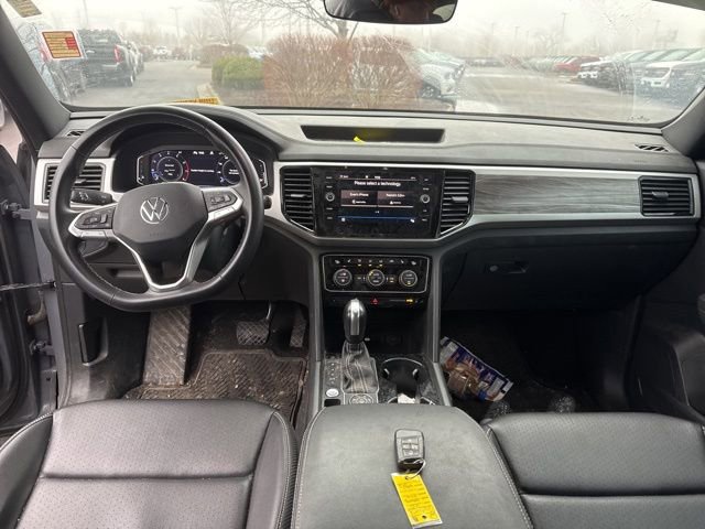 Used 2022 Volkswagen Atlas Cross Sport SE image 19