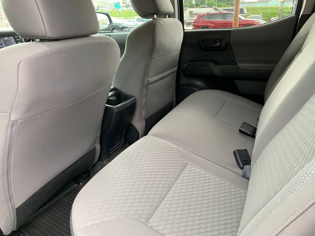 Used 2023 Toyota Tacoma SR AWD/4WD image 14