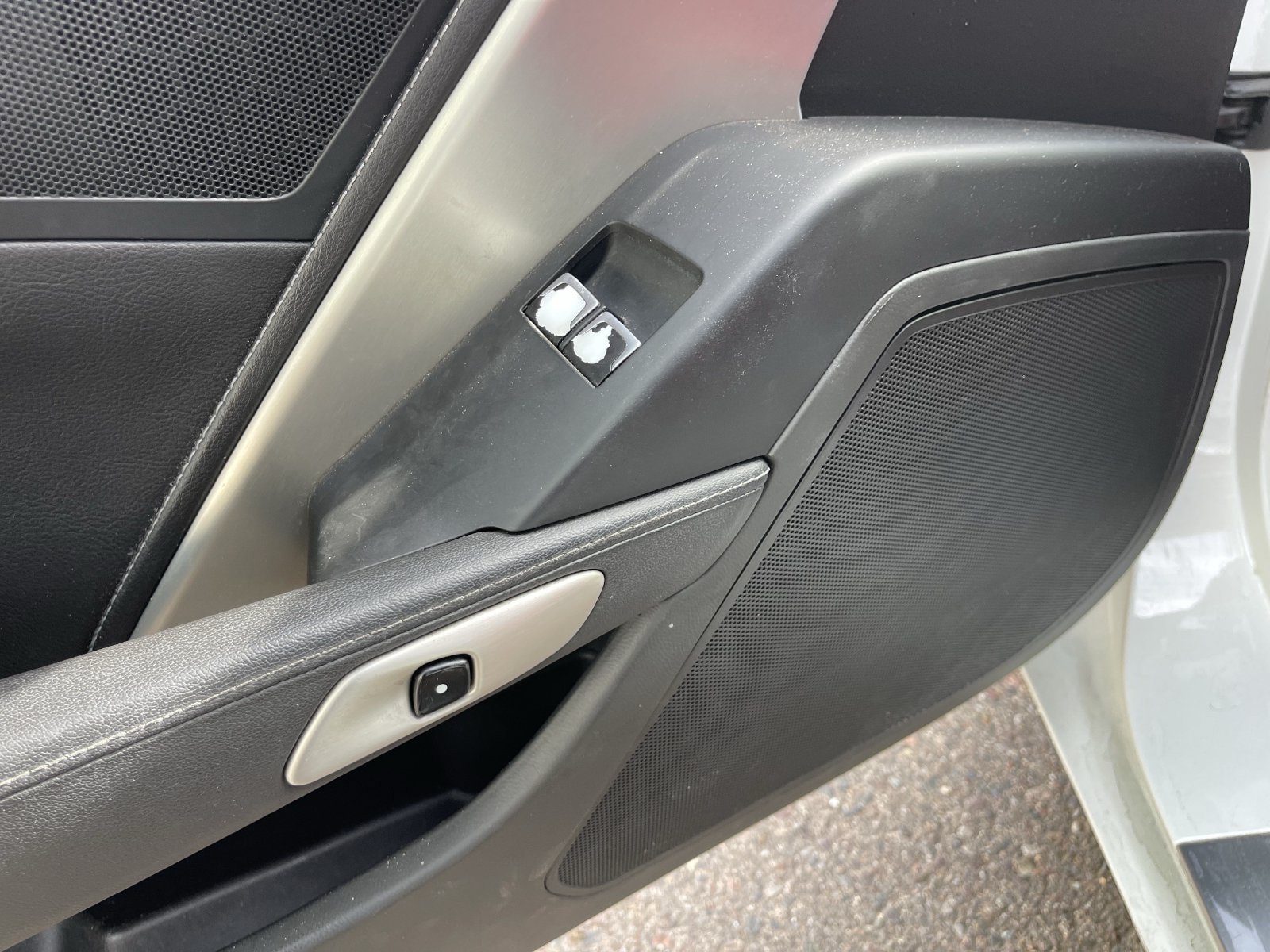 Used 2018 Chevrolet Corvette Stingray Coupe w/ 1LT RWD image 9