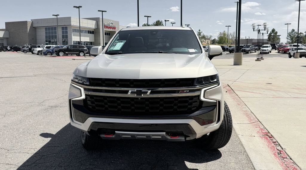 Used 2021 Chevrolet Tahoe Z71 w/ Z71 Signature Package AWD/4WD image 3