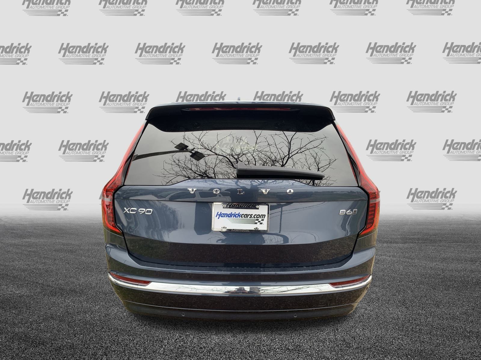 Used 2025 Volvo XC90 B6 Plus image 9