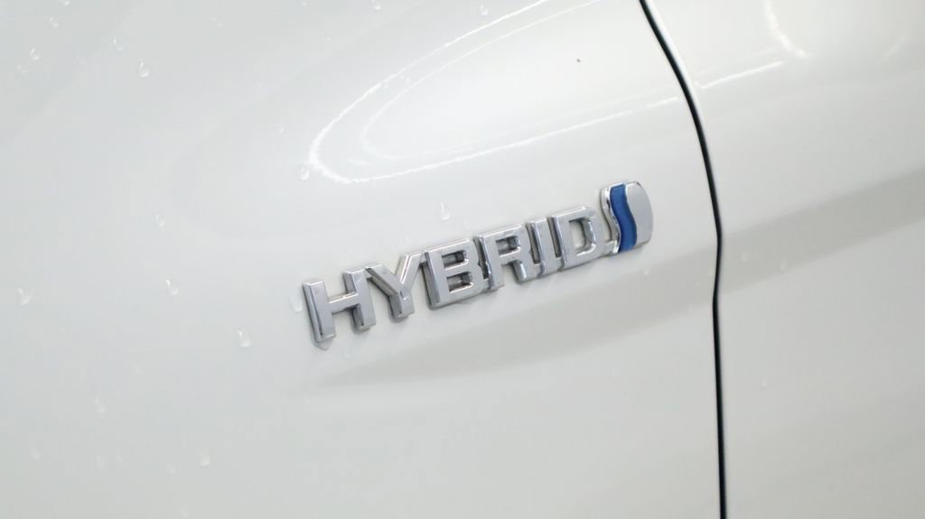 Used 2020 Toyota Camry XLE FWD image 13