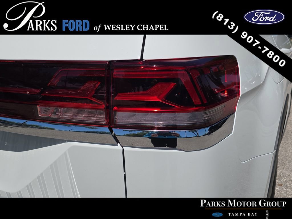 Used 2025 Volkswagen Atlas SE FWD image 7