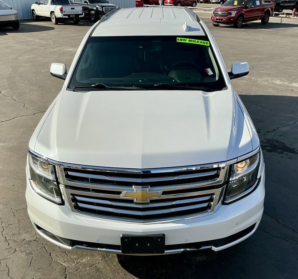 Used 2020 Chevrolet Suburban LT w/ Luxury Package image 11