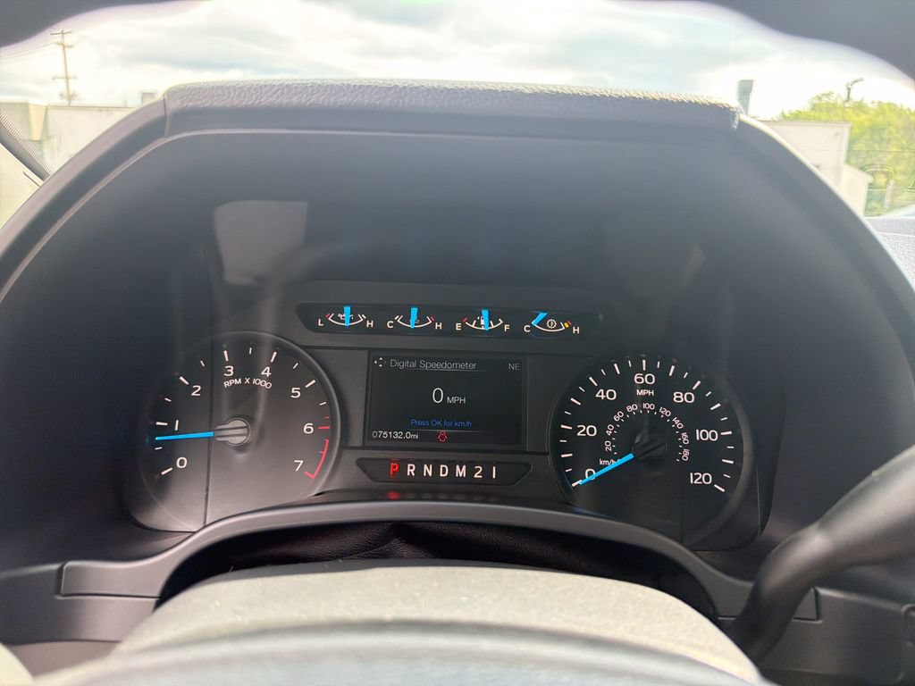Used 2017 Ford F150 XL w/ Equipment Group 101A Mid AWD/4WD image 22