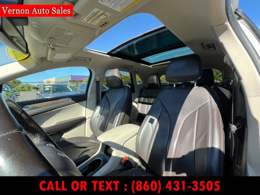 Used 2019 Lincoln MKC Reserve w/ MKC Climate Package image 12