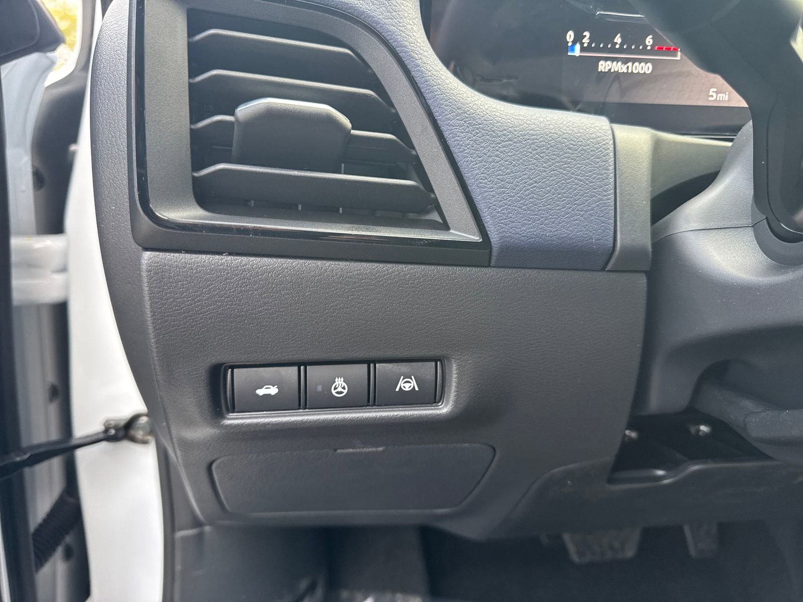 New 2026 Nissan Sentra SL w/ Floor Mat Package FWD image 15