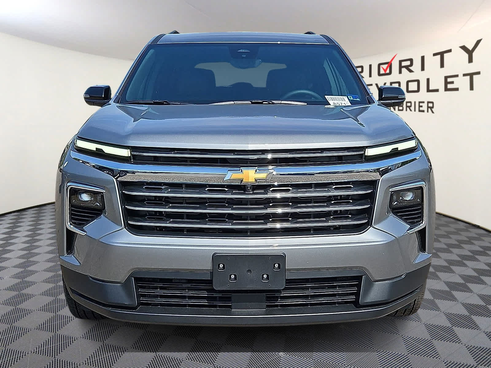 New 2027 Chevrolet Traverse LT w/ Driver Confidence Package FWD image 2