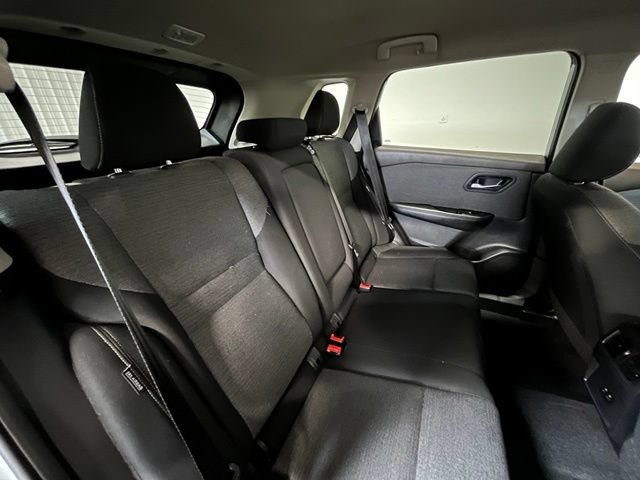 Used 2023 Nissan Rogue SV AWD/4WD image 12
