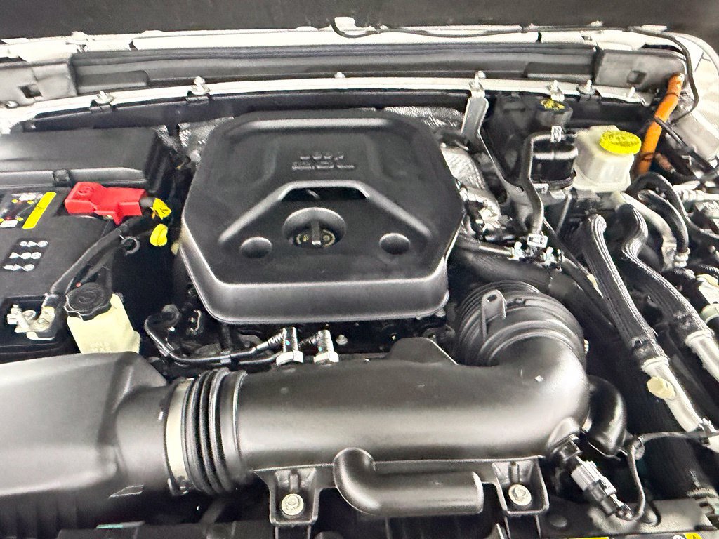 Used 2024 Jeep Wrangler High Altitude AWD/4WD image 27
