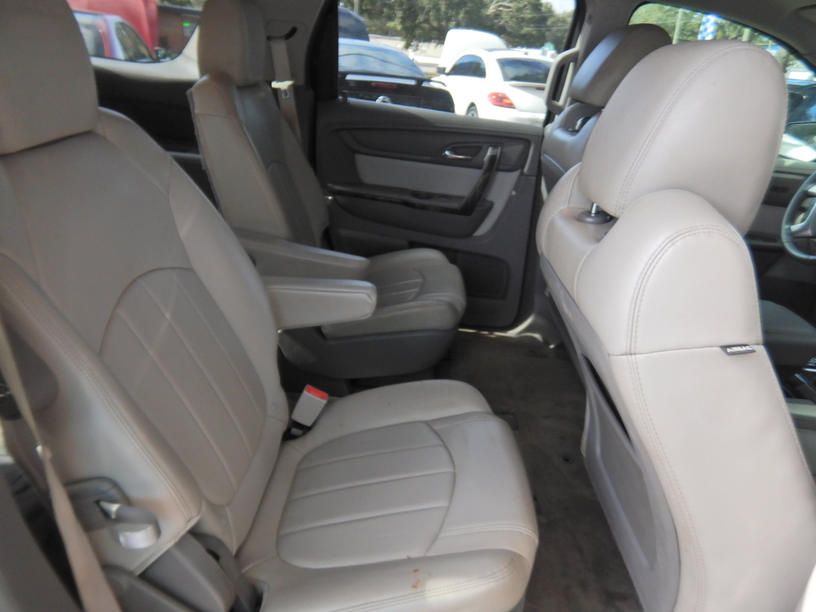 Used 2015 GMC Acadia SLT image 24