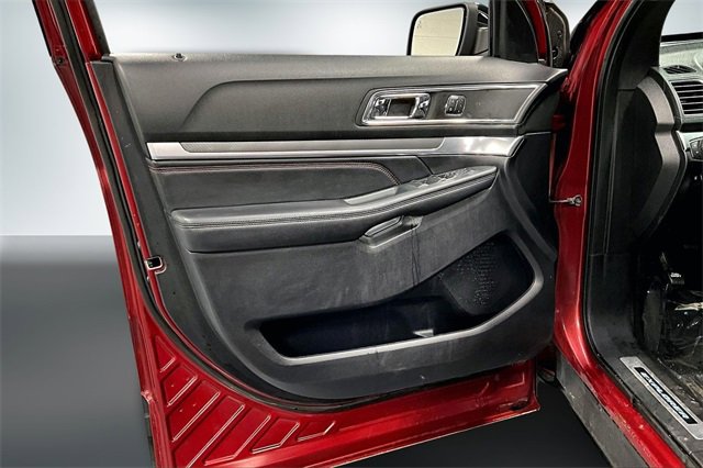 Used 2018 Ford Explorer Sport w/ Equipment Group 401A image 19