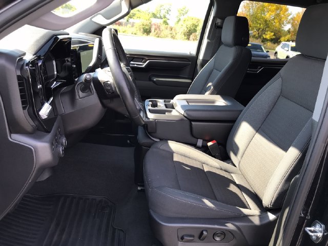 Certified 2024 Chevrolet Silverado 1500 LT AWD/4WD image 16