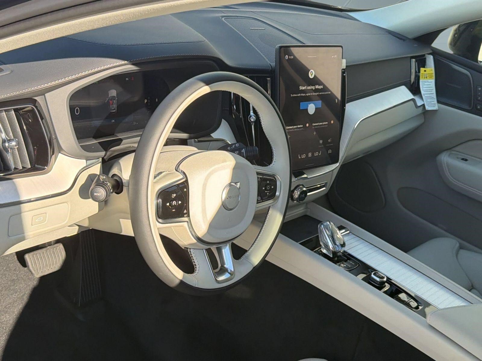 New 2026 Volvo XC60 B5 Ultra w/ Protection Package Premier AWD/4WD image 4