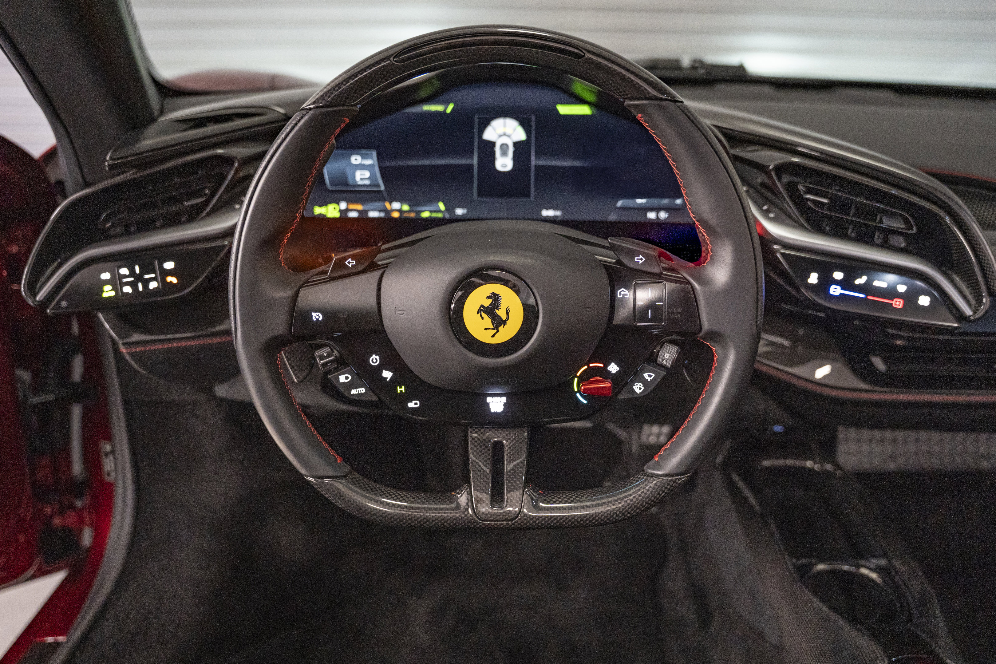 Used 2022 Ferrari SF90 Spider image 52