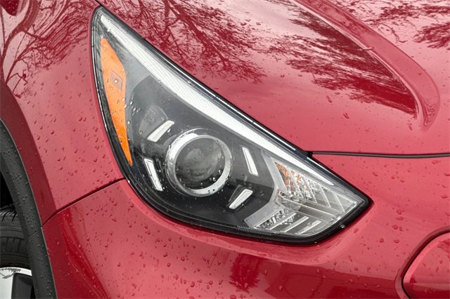 Used 2022 Kia Niro EX Premium image 44
