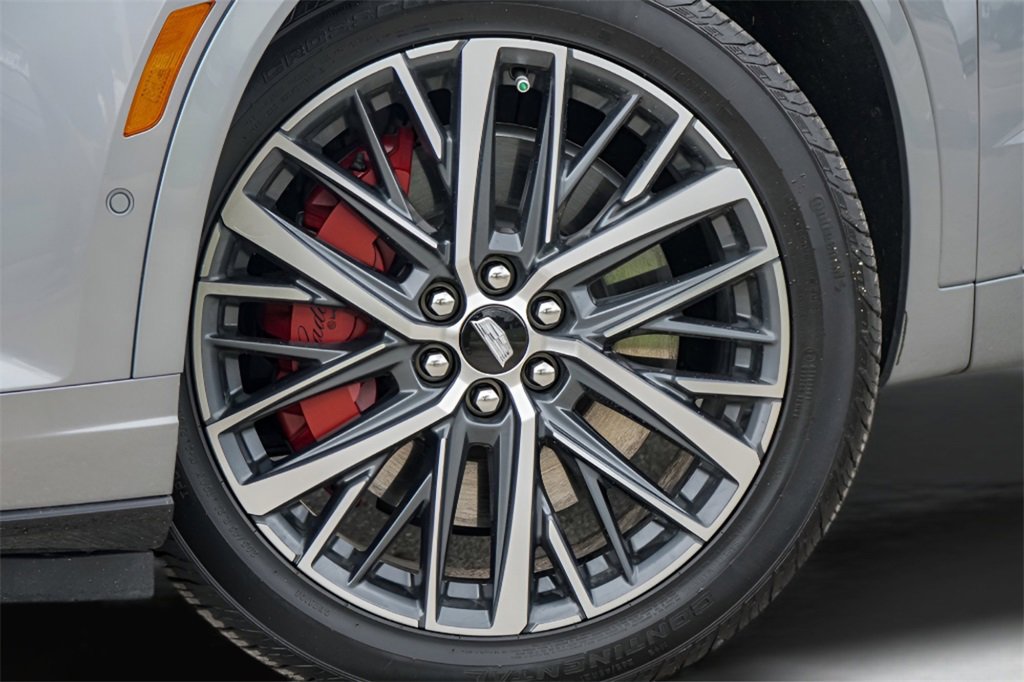 New 2025 Cadillac XT6 Sport w/ Technology Package image 2