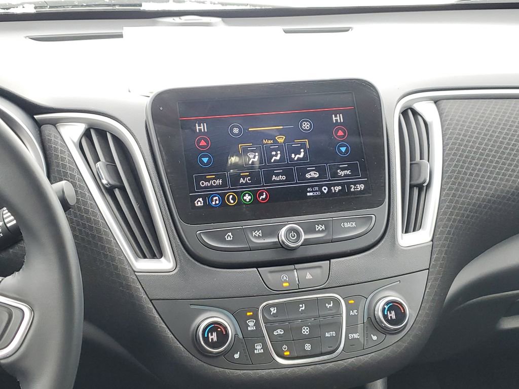 Used 2024 Chevrolet Malibu LT w/ Sport Edition image 28