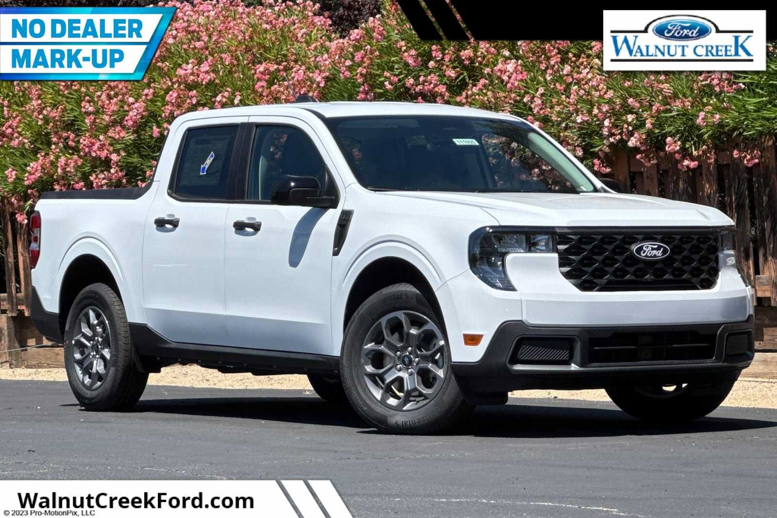 New 2025 Ford Maverick XLT w/ XLT Luxury Package
