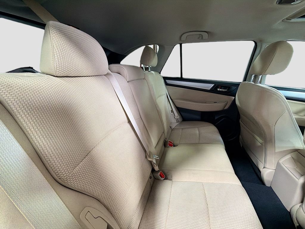 Used 2017 Subaru Outback 2.5i Premium image 27