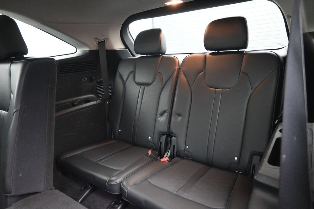 Used 2024 Kia Sorento S FWD image 26
