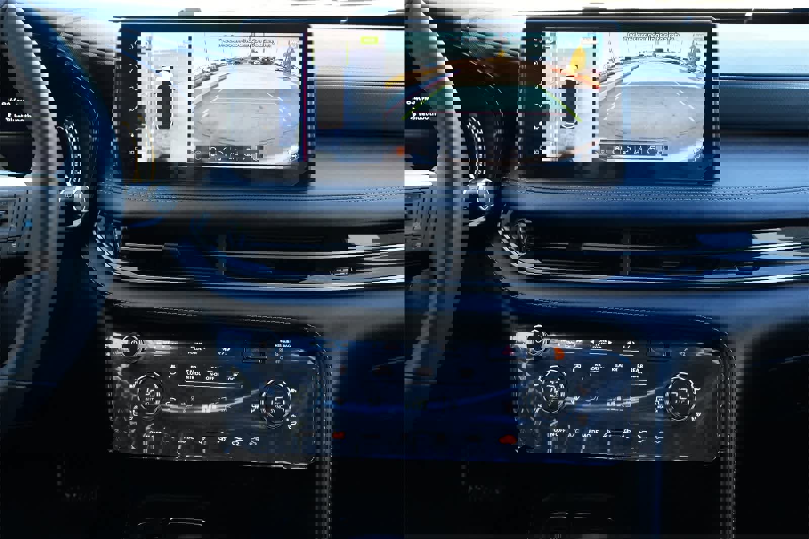 New 2026 INFINITI QX60 Luxe image 13