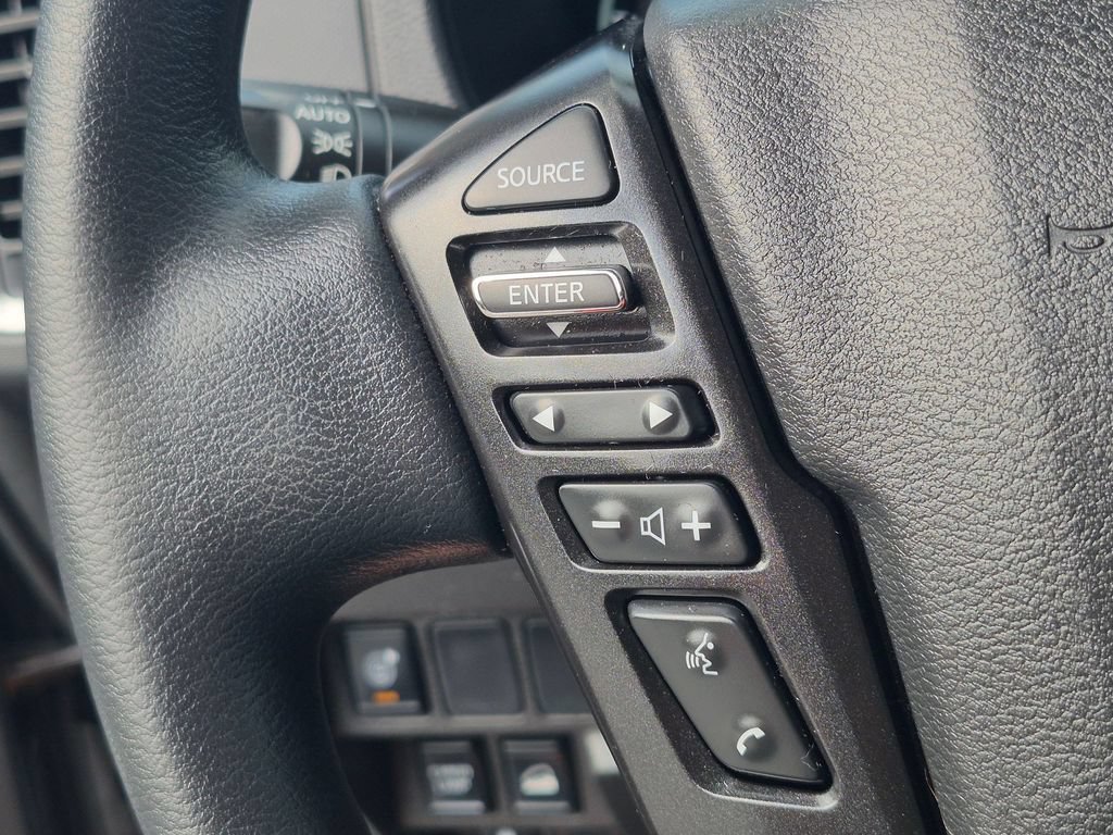 Used 2024 Nissan Frontier SV w/ Technology Package AWD/4WD image 14