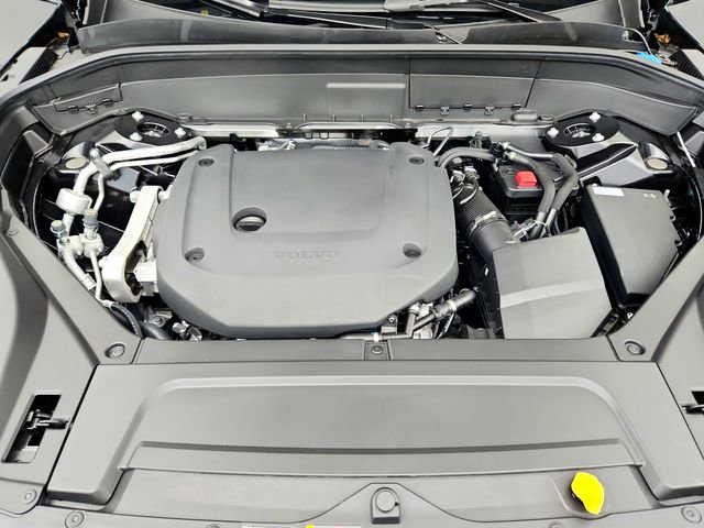 New 2025 Volvo XC90 B6 Plus w/ Protection Package Premier image 32