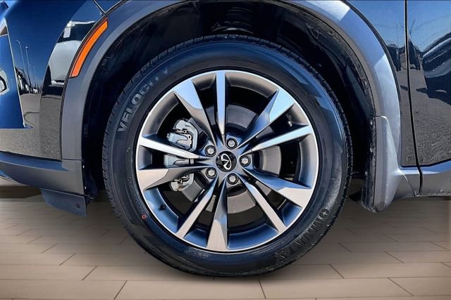 Certified 2023 INFINITI QX60 Luxe w/ Performance Audio Package image 9