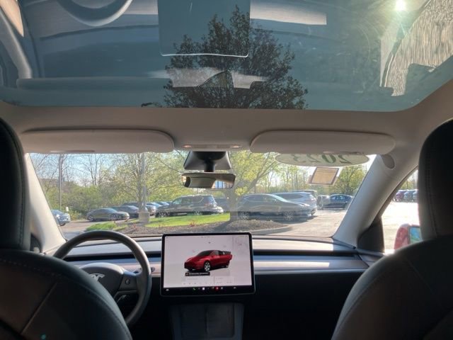 Used 2023 Tesla Model Y Long Range image 31