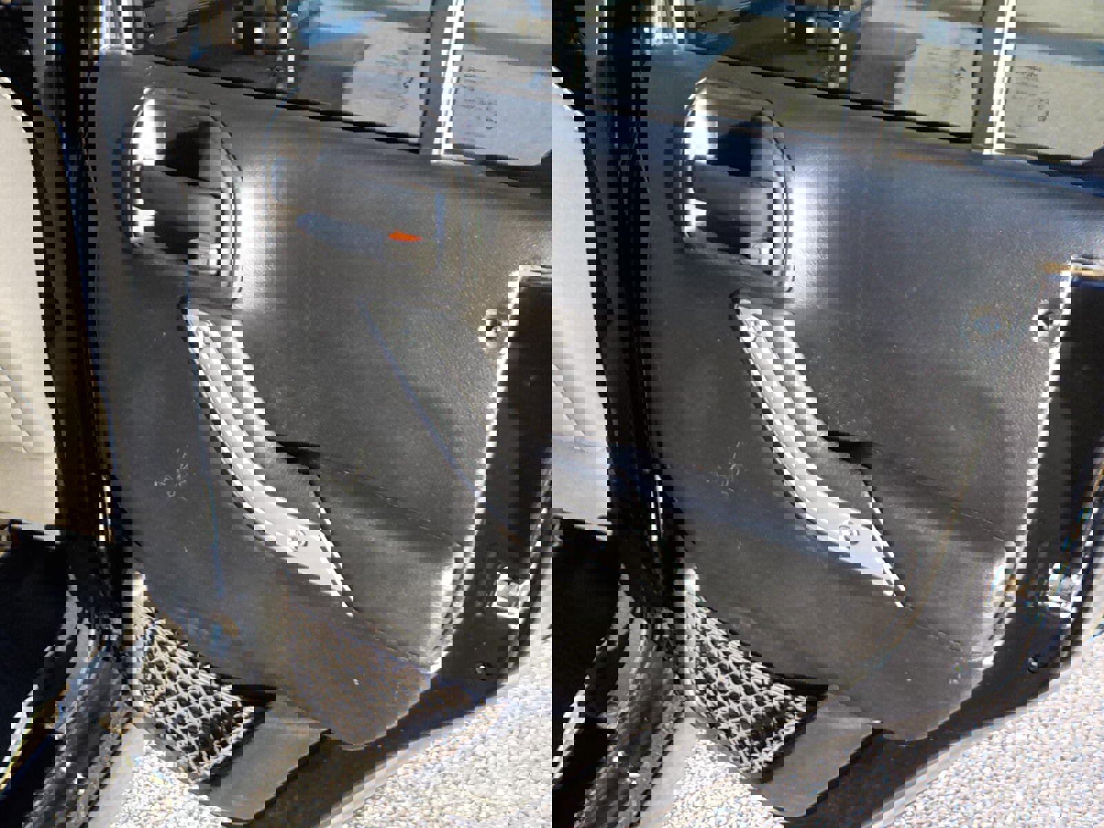 Used 2016 Jeep Wrangler Unlimited Rubicon w/ Connectivity Group image 13