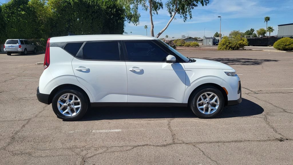 Used 2022 Kia Soul S image 10
