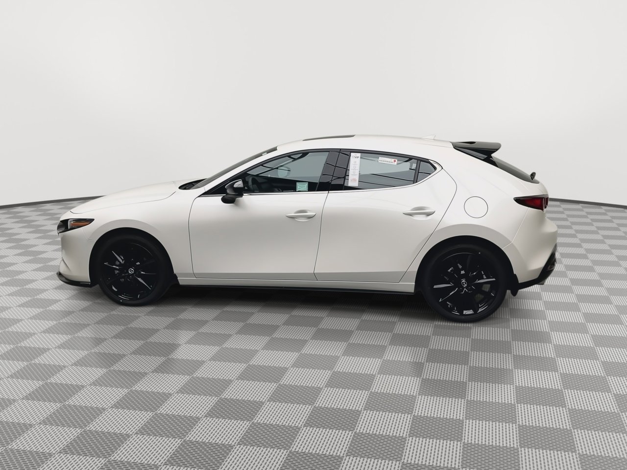 New 2025 MAZDA MAZDA3 Hatchback w/Premium Plus Pkg image 36