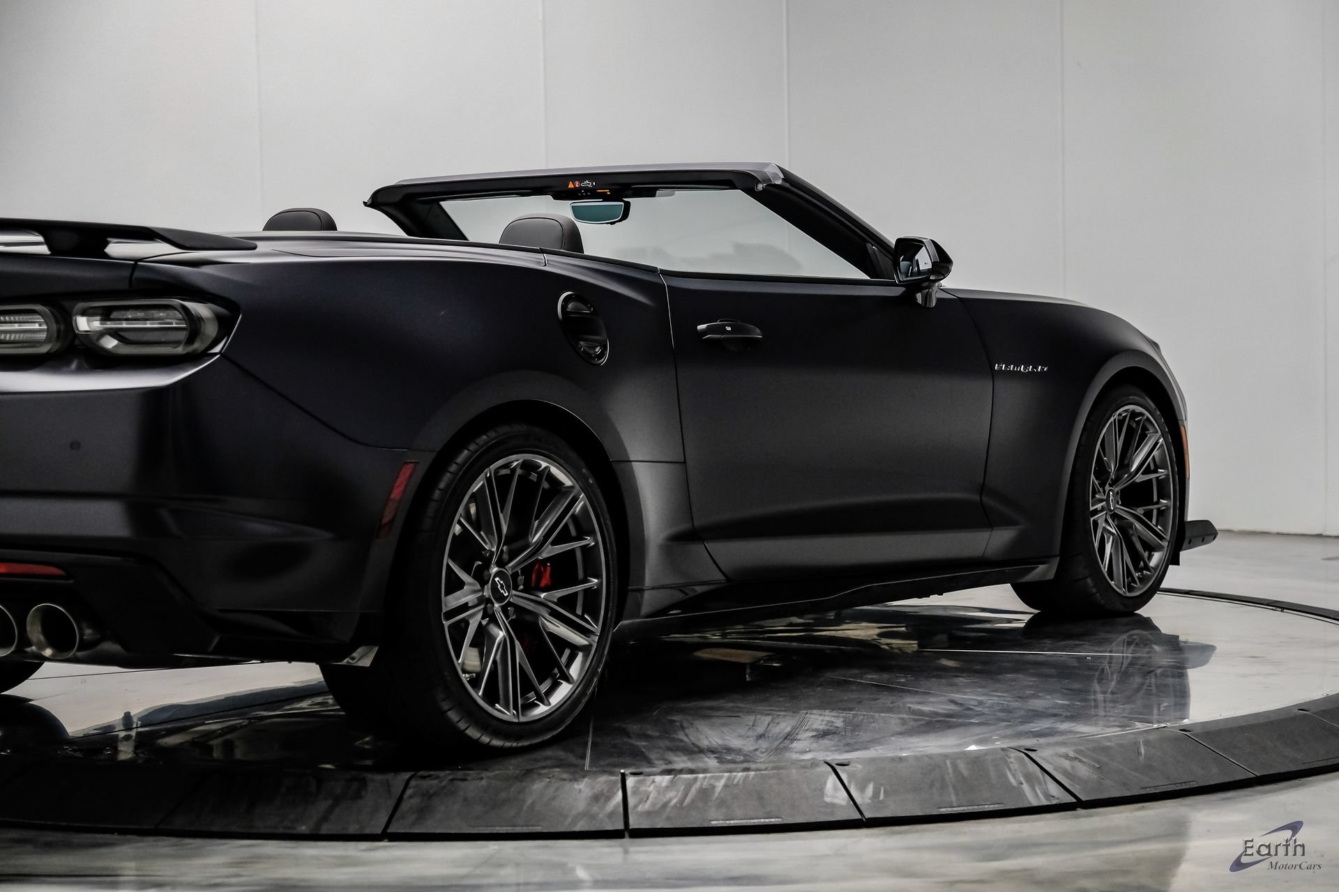 Used 2024 Chevrolet Camaro ZL1 RWD image 26
