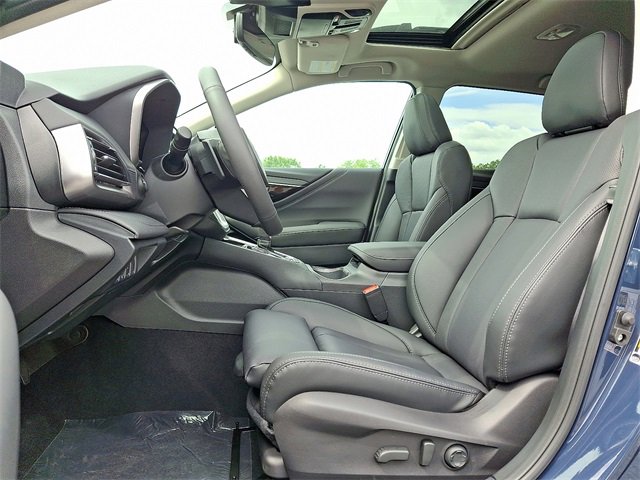 New 2025 Subaru Outback Limited image 9