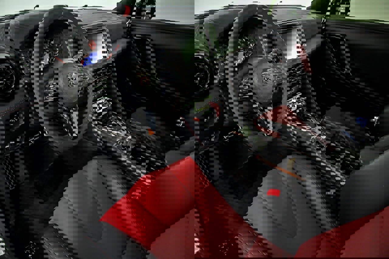 Used 2020 Nissan GT-R NISMO AWD/4WD image 19