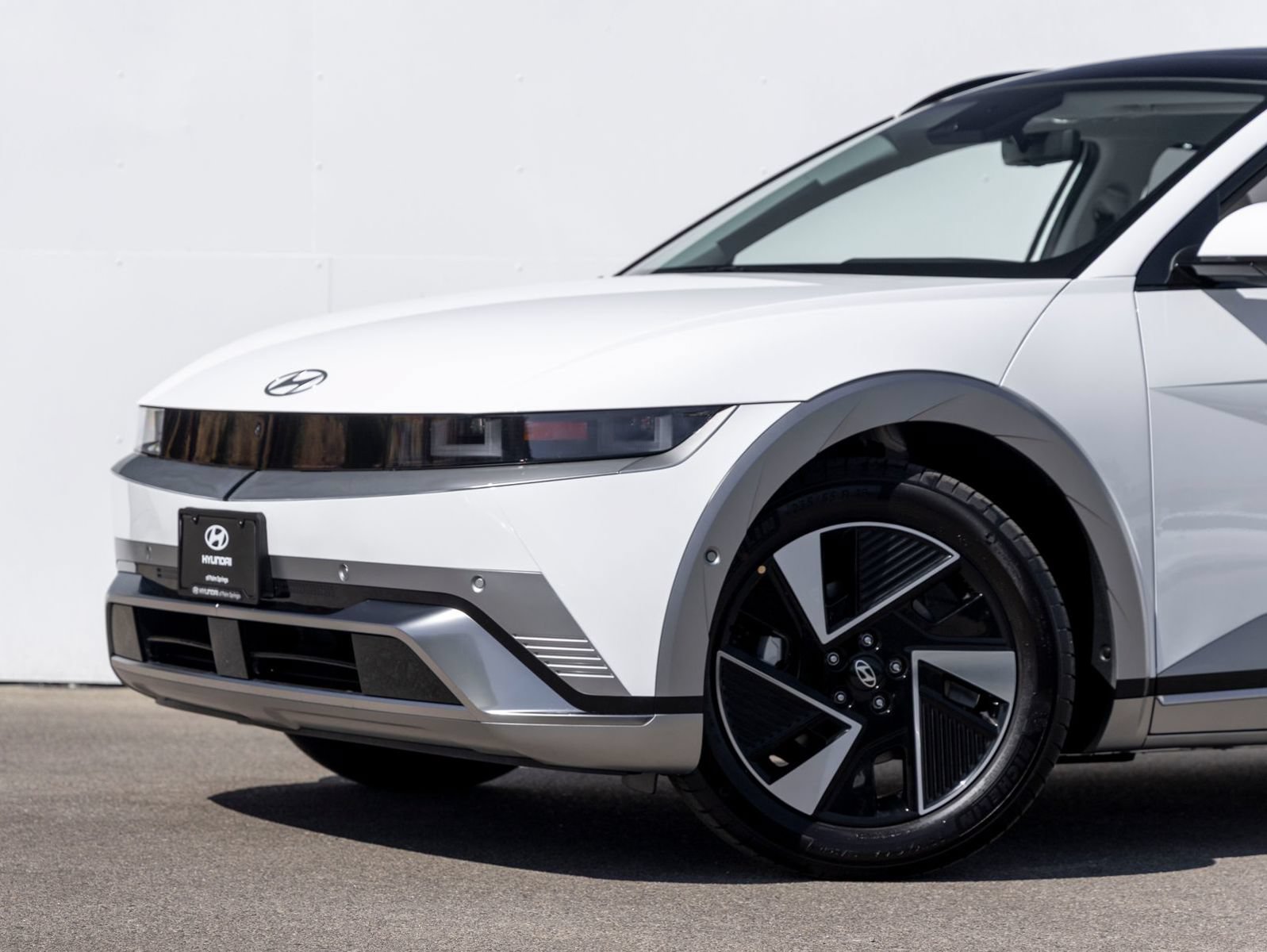 New 2027 Hyundai Ioniq 5 Limited RWD image 2