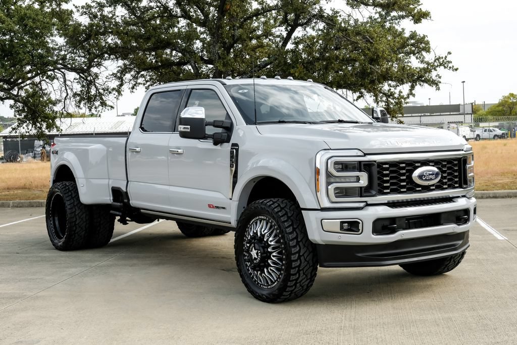 Used 2026 Ford F450 Platinum w/ Platinum Plus Package AWD/4WD image 3