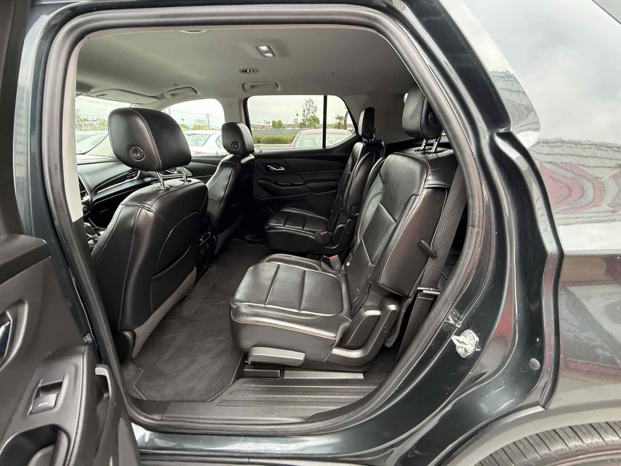 Used 2018 Chevrolet Traverse LT image 73