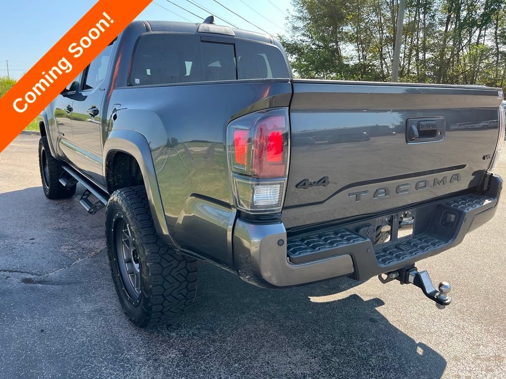 Used 2023 Toyota Tacoma Limited w/ Nightshade Package AWD/4WD image 9