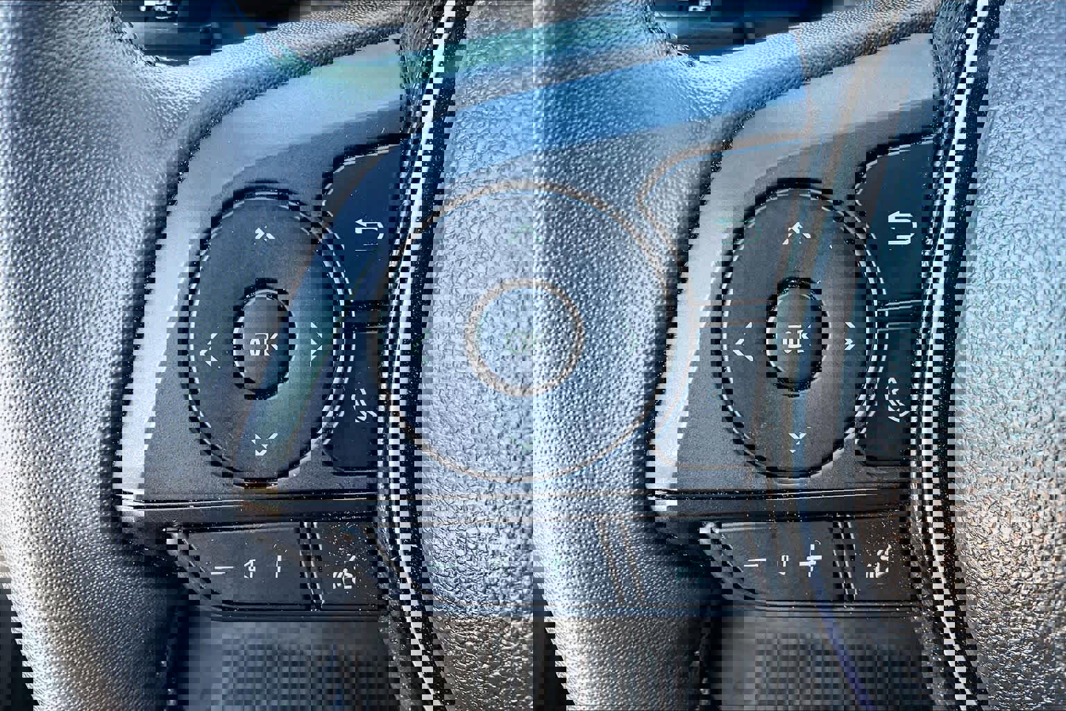 Used 2025 Toyota RAV4 XLE Premium image 21