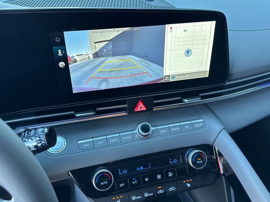 New 2025 Hyundai Elantra SEL image 12