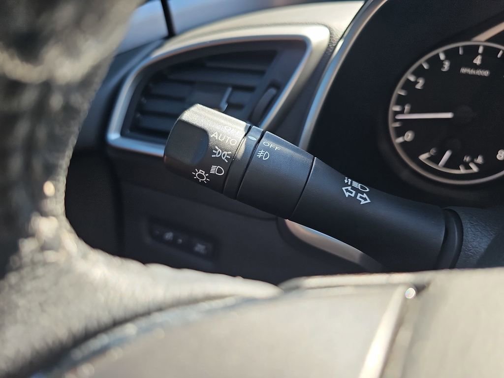 Used 2023 Nissan Murano SV w/ SV Midnight Edition Package image 28