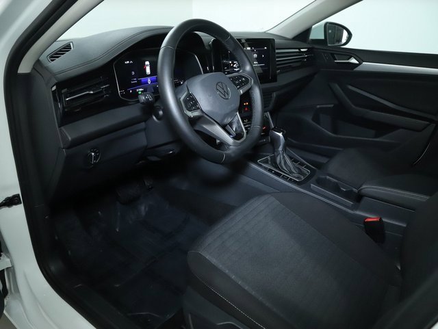 Certified 2025 Volkswagen Jetta S image 17