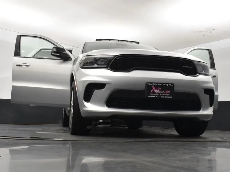 Used 2024 Dodge Durango GT AWD/4WD image 11