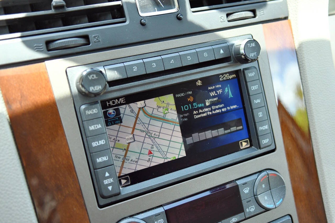 Used 2014 Lincoln Navigator L 2WD image 27