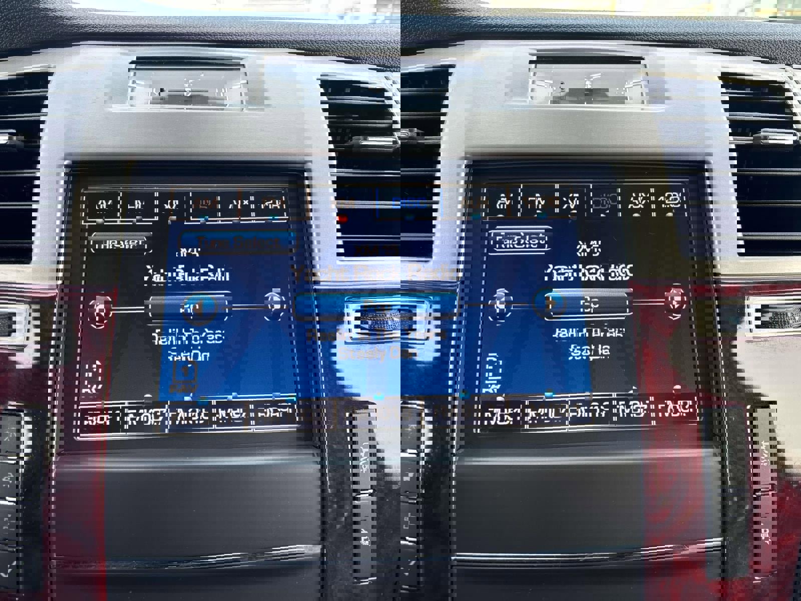 Used 2014 Cadillac Escalade Premium image 28